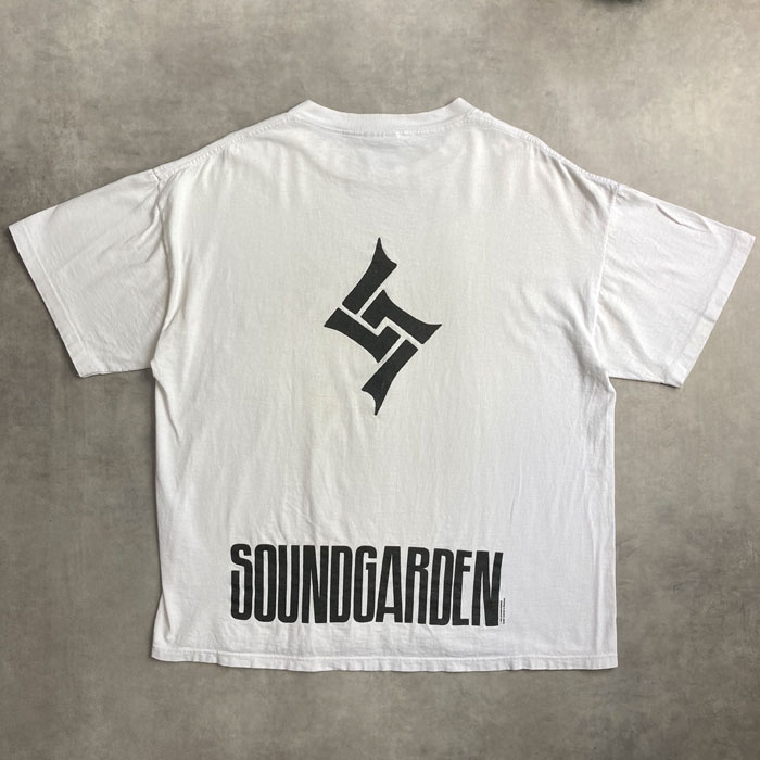 90年代SOUNDGARDEN ユーロツアー物XL Tシャツ 000000003047_1_hDCVIwE.jpg