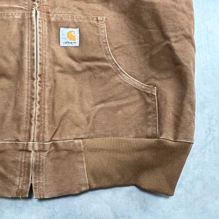 Carhartt アクティブジャケット ブラウン　 for woman Carhartt Rugged Flex Relaxed Fit Canvas Jacket for Women in Brown