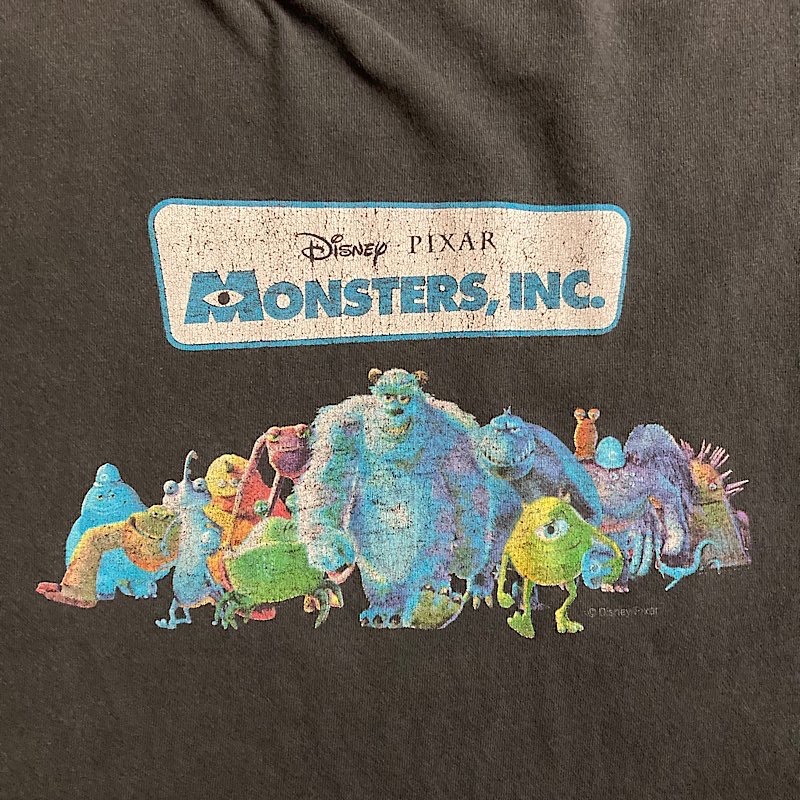 PIXAR ロゴ刺繍 Disney 00s 古着　Y2K 人気 PIXAR ロゴ刺繍 Disney 00s 古着 Y2K 人気