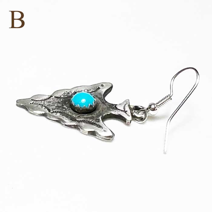 ǥ󥸥奨꡼ ʥХ² 󥰥ޥ  С إå եå ԥINDIAN JEWELRY NAVAJO "Chester Charlie""Cheryl Yazzie"  Kingman Turquoise Silver Arrow Head Hook Pierce 