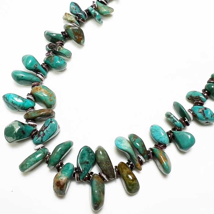 ǥ󥸥奨꡼ ȥɥߥ²   ꡼֥ ҥ ͥå쥹INDIAN JEWELRY SANTO DOMINGO  Graduated Turquoise & Olive Shell Heishi Necklace