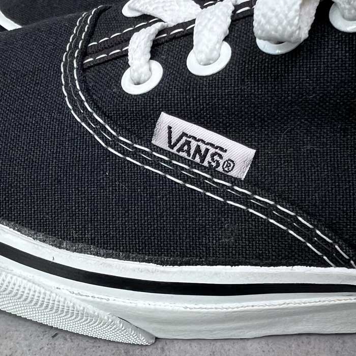 90sVANS authenticヴァンズオーセンティックusa製アメリカ黒10 楽天市場】vans usa企画 authentic blackの通販
