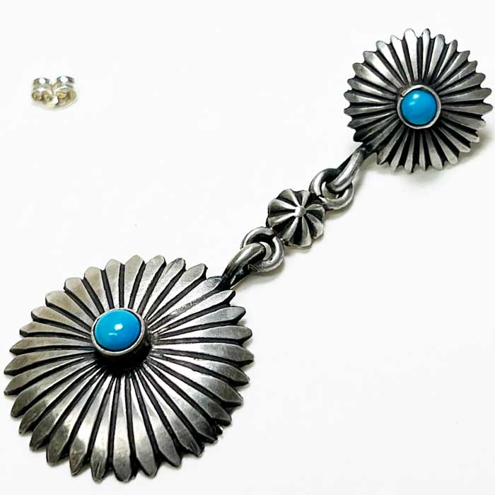 ǥ󥸥奨꡼ ʥХ²   С  󥰥 å ԥINDIAN JEWELRY NAVAJO Turquoise & SIlver Concho Dangle Stud Pierce