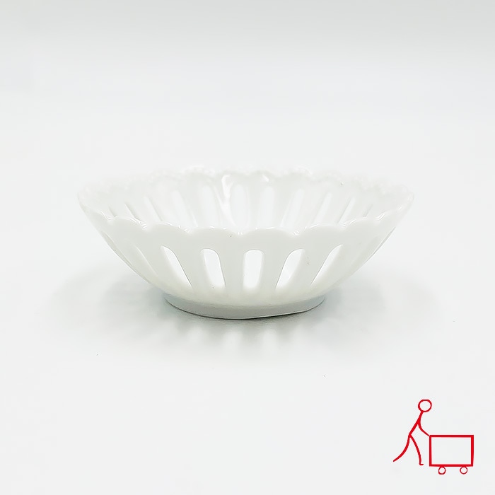 29【A品・B品込み】透かしラウンドボウル　7.5cm