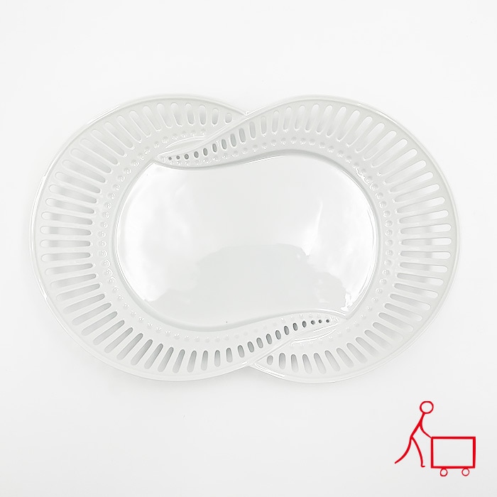 141【A品・B品込み】透かし二つ葉皿大