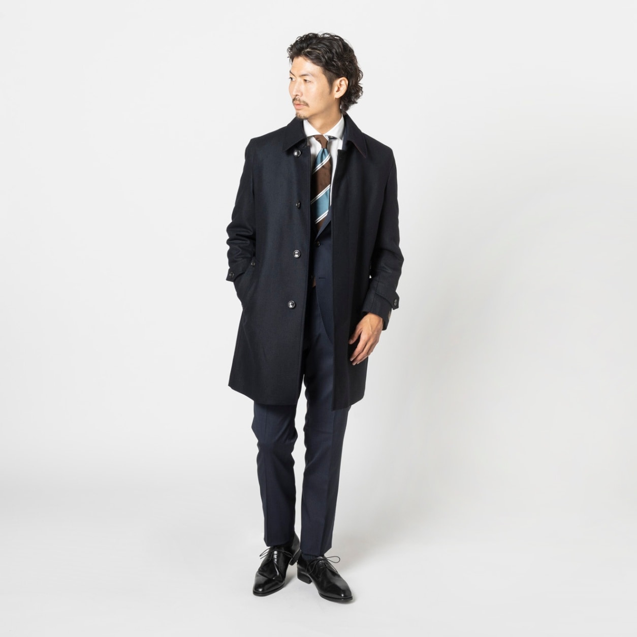 送料込み　新生活　ビジネススーツ　コート　ワイシャツ　多数まとめ売り 送料込み新生活ビジネススーツコートワイシャツ多数まとめ売り