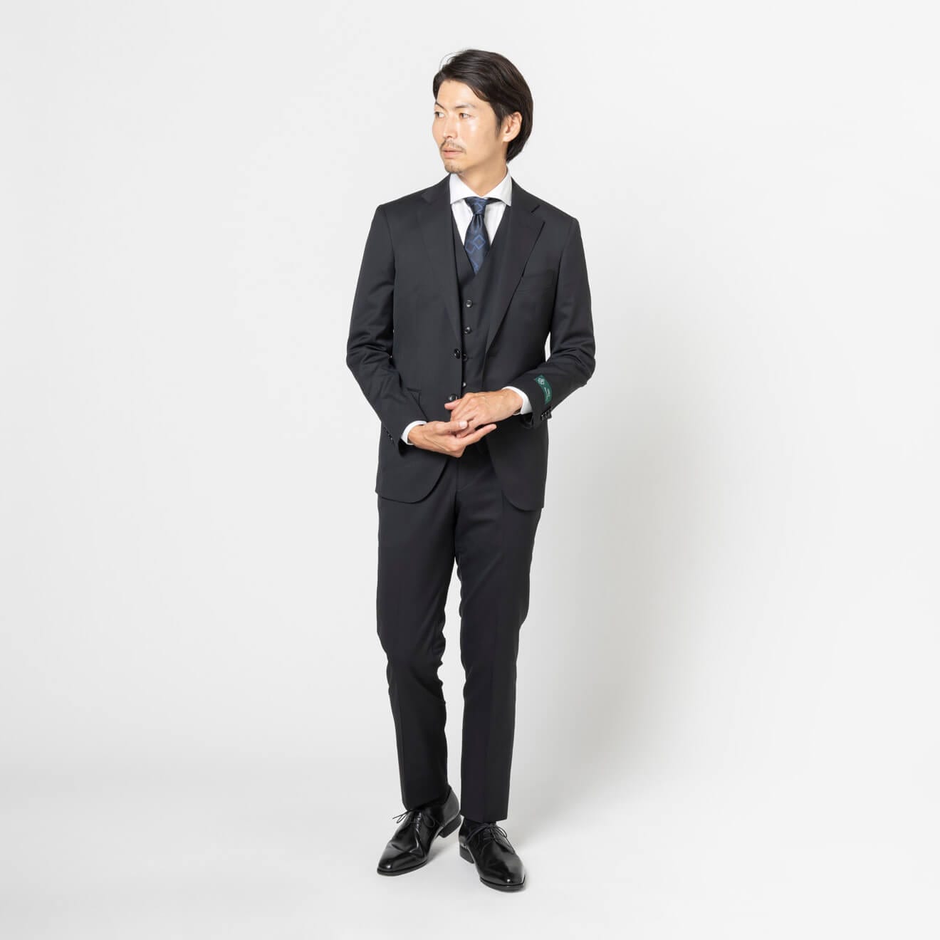 新品　未使用　THE SUIT CAMPANY  スーツ　スリーピース　ビジネス THE SUIT COMPANY スリーピーススーツ Mサイズ ダークネイビー