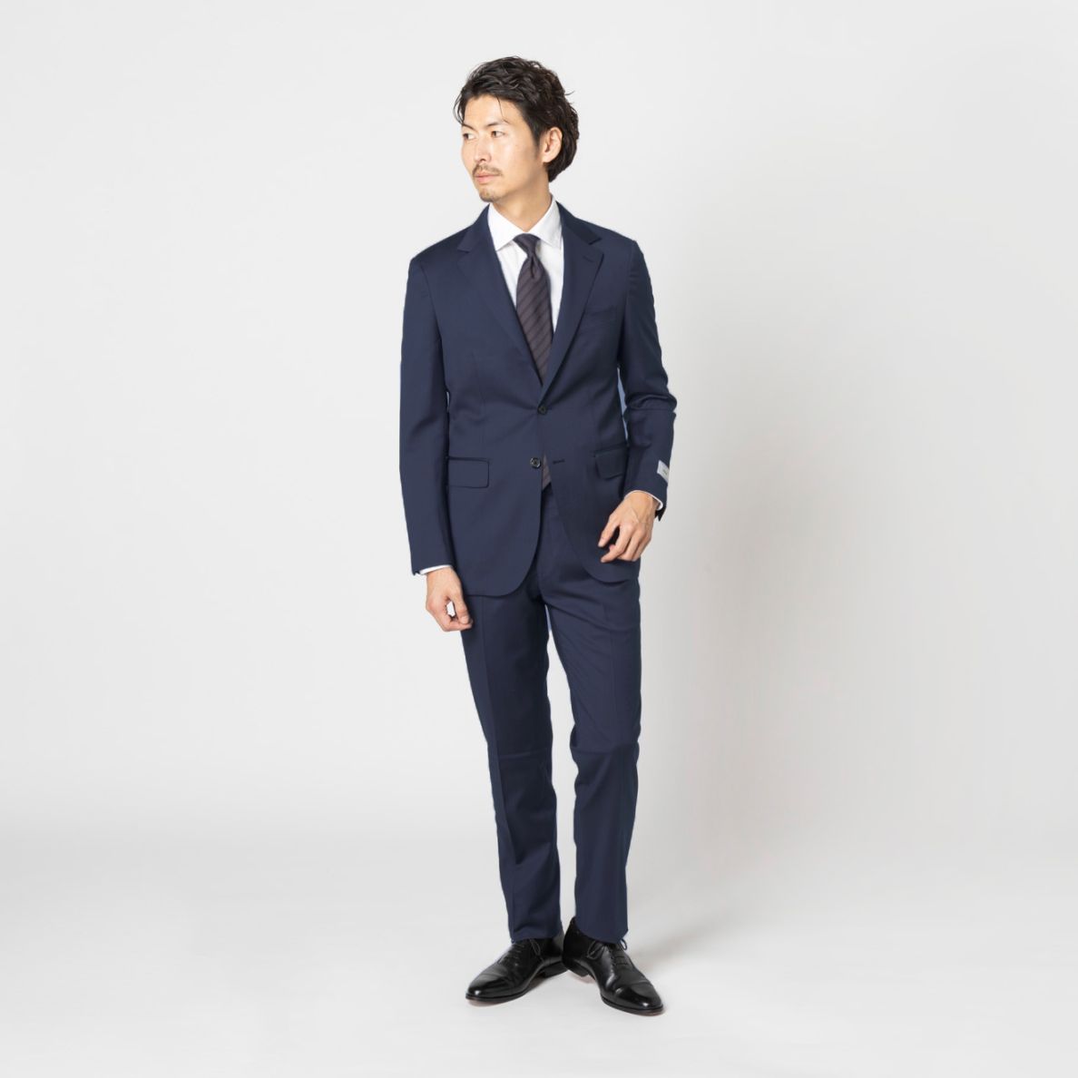 極美品 anysis 23年モデル スリーピース ジャージースーツ ネイビー 2 000000009740_WOvg1br.jpg