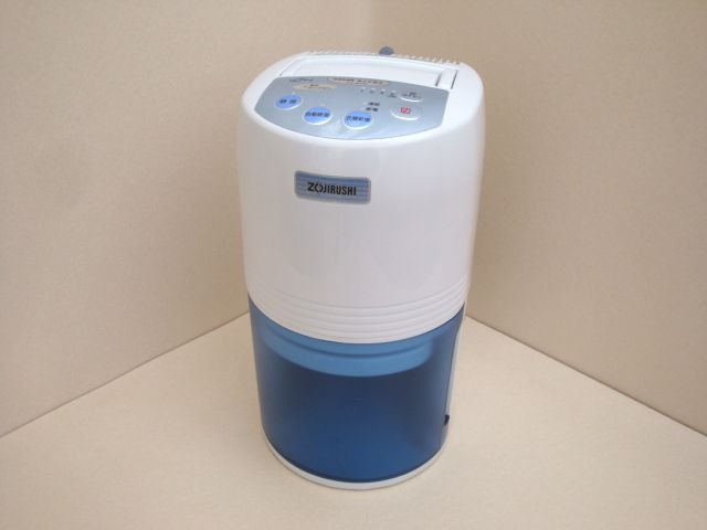 一通りクリーニング➰動作確認済み➰象印デシカント式衣類乾燥除湿 ヨドバシ.com - 象印 ZOJIRUSHI 除湿機（デシカント方式）（木造6畳