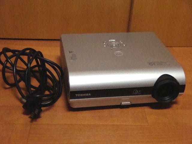 TDP-EX20 動作良好！ 東芝 馴染ま DLPプロジェクター