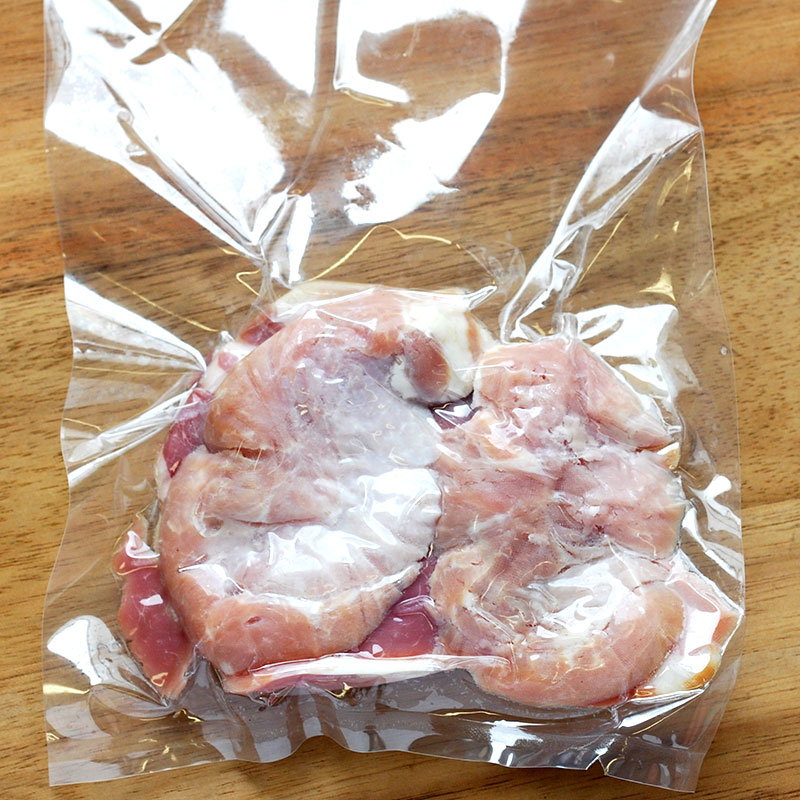 ロースハム、ジャンボンブラン、スライスソーセージなどの端切れ 約200g　冷凍 お一人様1パックまで