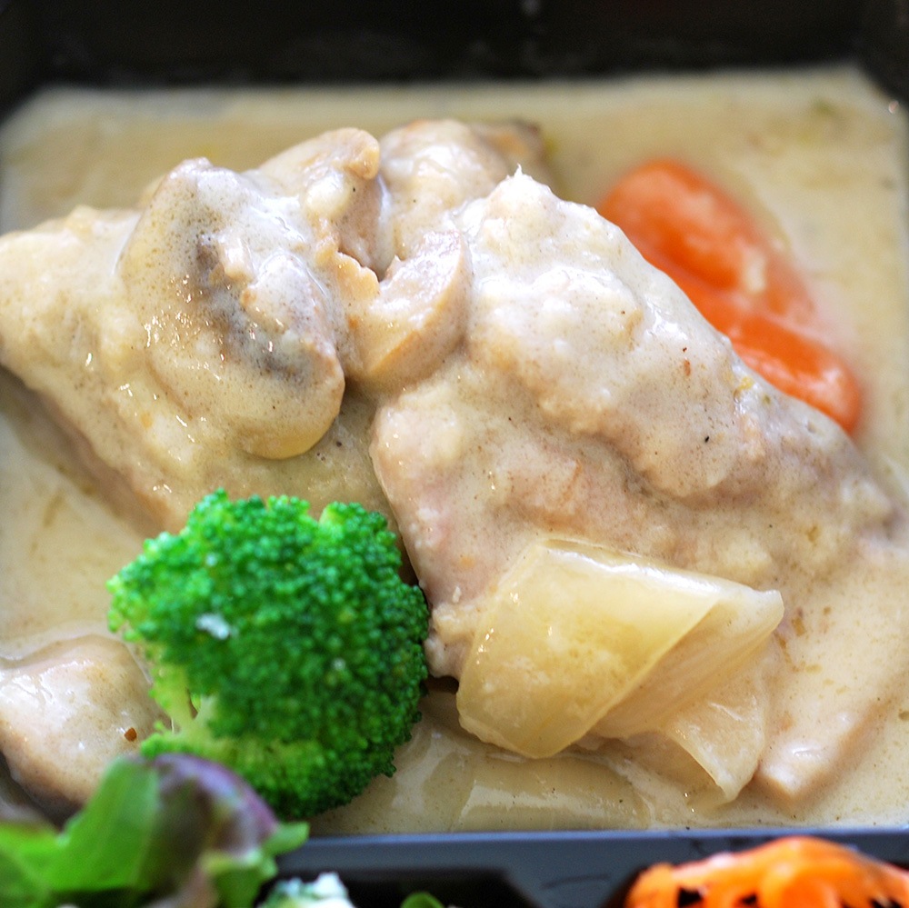 鶏のフリカッセ　約380g　冷凍