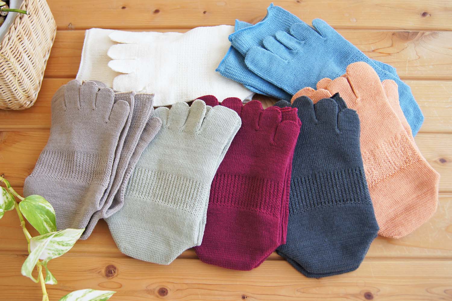 快適5本指 絹+綿 天然素材 絹木綿 優しい履き口 Mサイズ