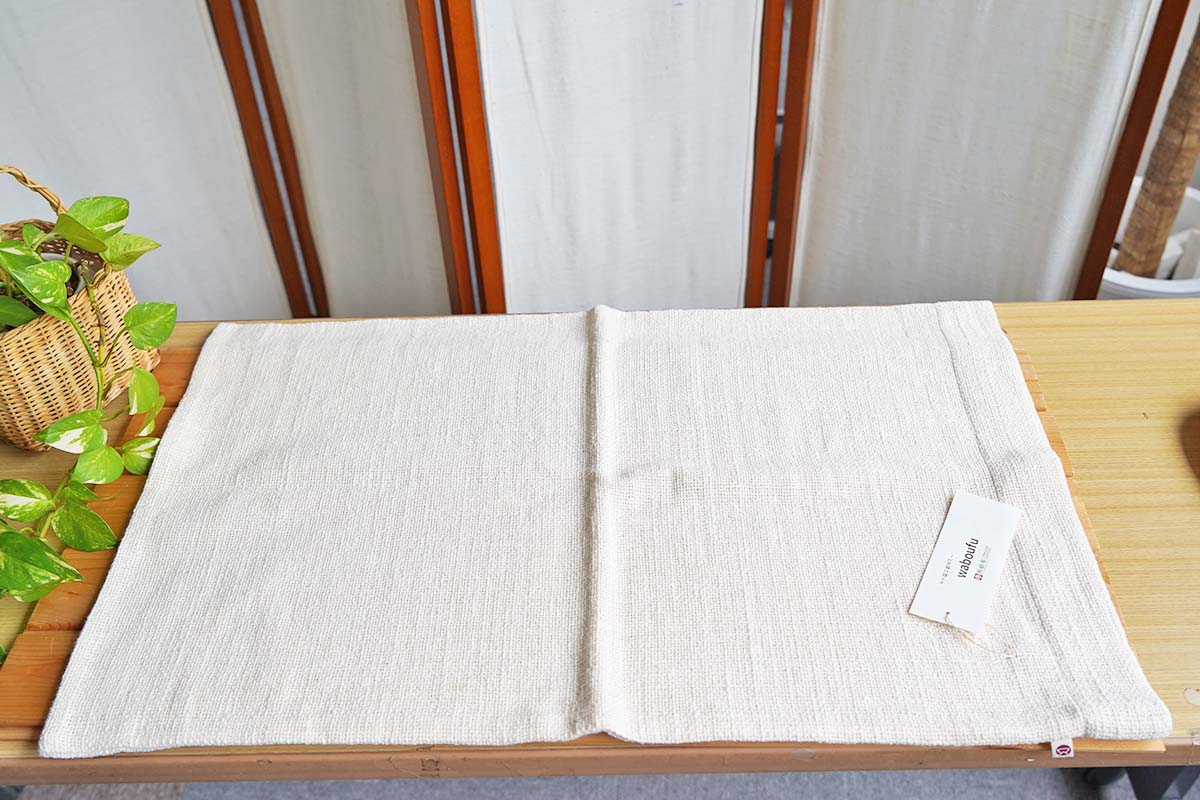 心地良い安眠を誘う肌ざわり。ガラ紡わぼうふの枕カバー