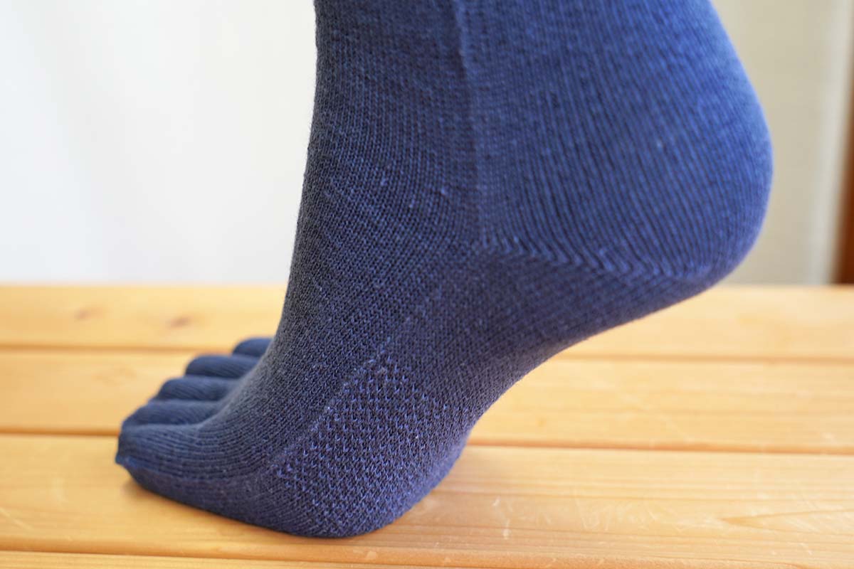 絹と麻でさわやか ゆったり5本指 表：綿・麻、裏：絹 天然素材 Lサイズ