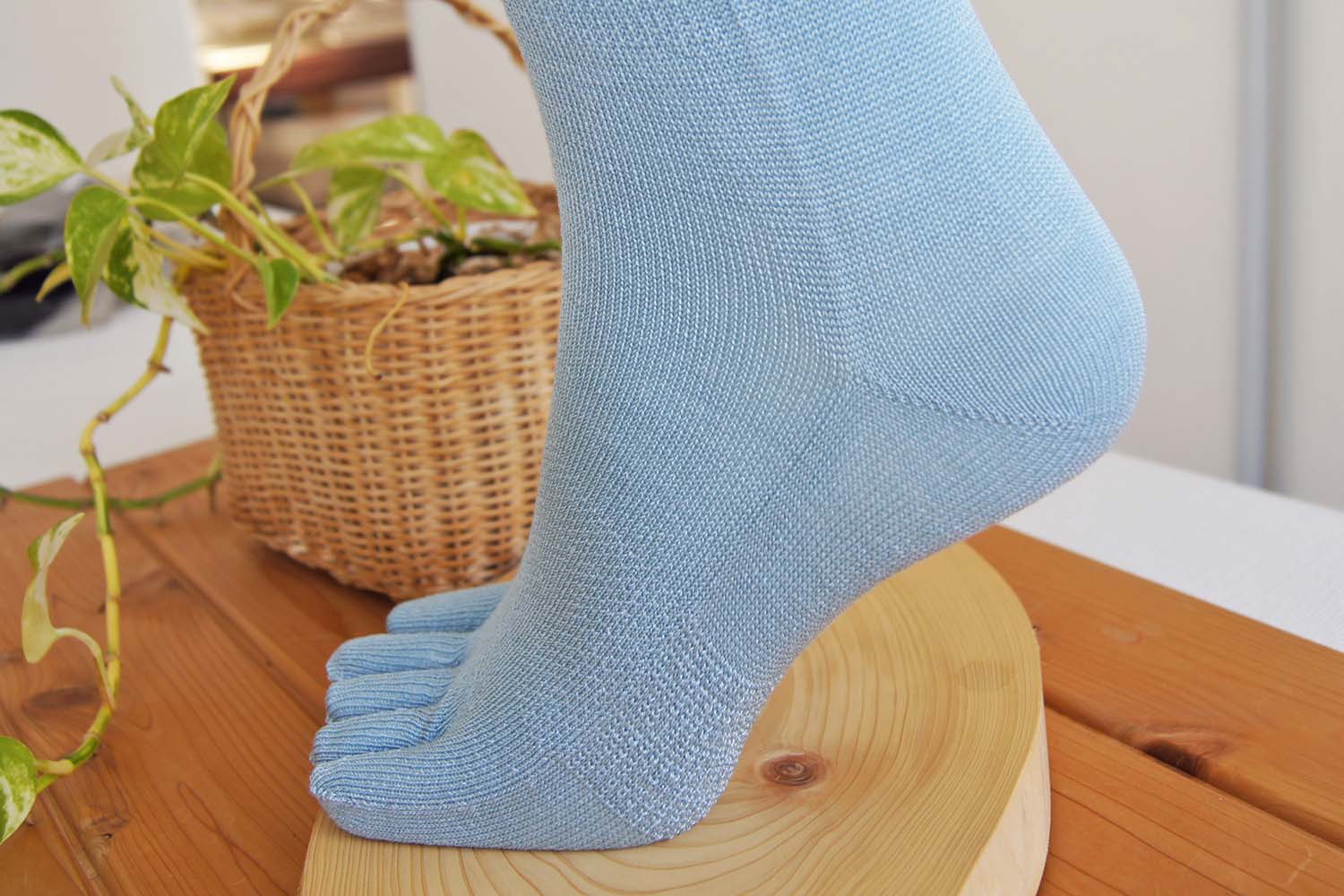 さらっと、薄地タイプ 快適5本指 素足な気分（シルク） 優しい履き口 Lサイズ