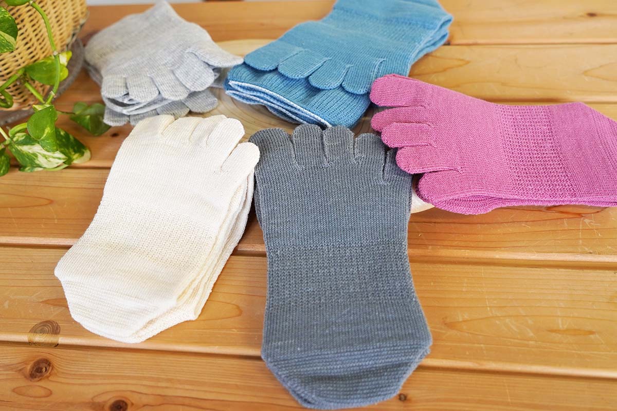 さっぱり快適5本指 絹+綿 天然素材 絹木綿 ゴムなし Lサイズ