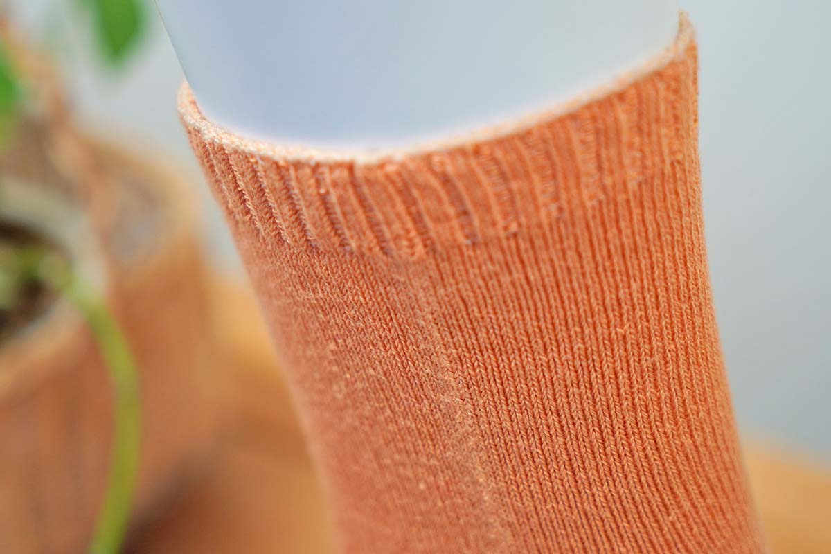 匠（たくみ）エアーイン ゆったり5本指 絹+綿+絹+綿 4層構造 ふわふわ 天然素材  Mサイズ