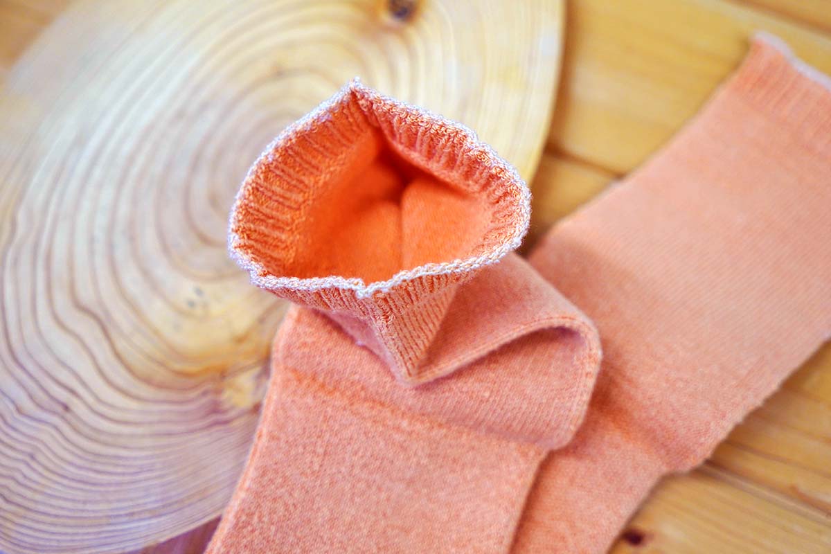 匠（たくみ）エアーイン ゆったり5本指 絹+綿+絹+綿 4層構造 ふわふわ 天然素材  Lサイズ