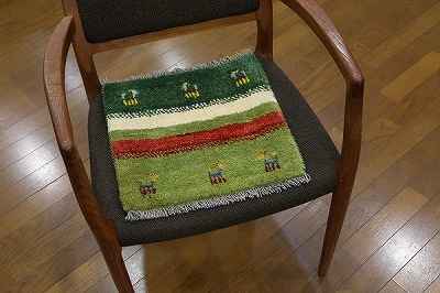 座布団風ギャッベ 28797 【原産地】