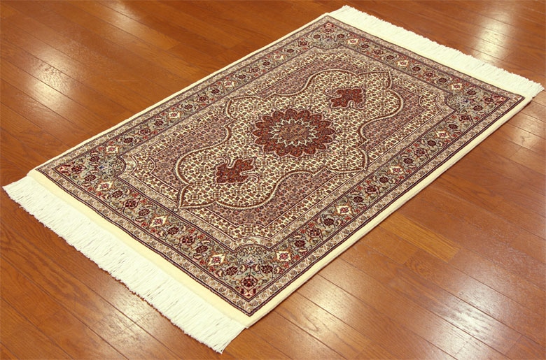 フロアー向きウール絨毯 22904 【原産地】イラン・タブリ－ズ