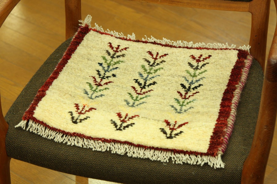 座布団風ギャッベ 26168 【原産地】イラン　シラーズ