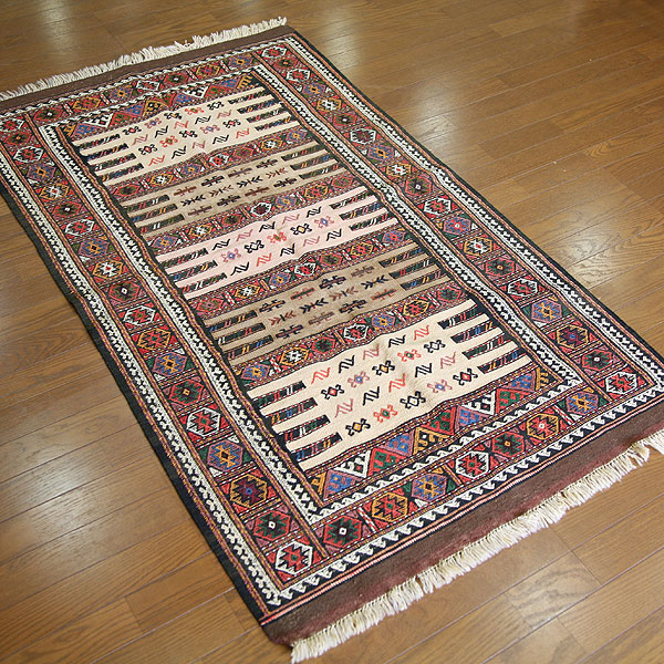 壁掛け向きキリム 21098 【原産地】イラン・グーチャン