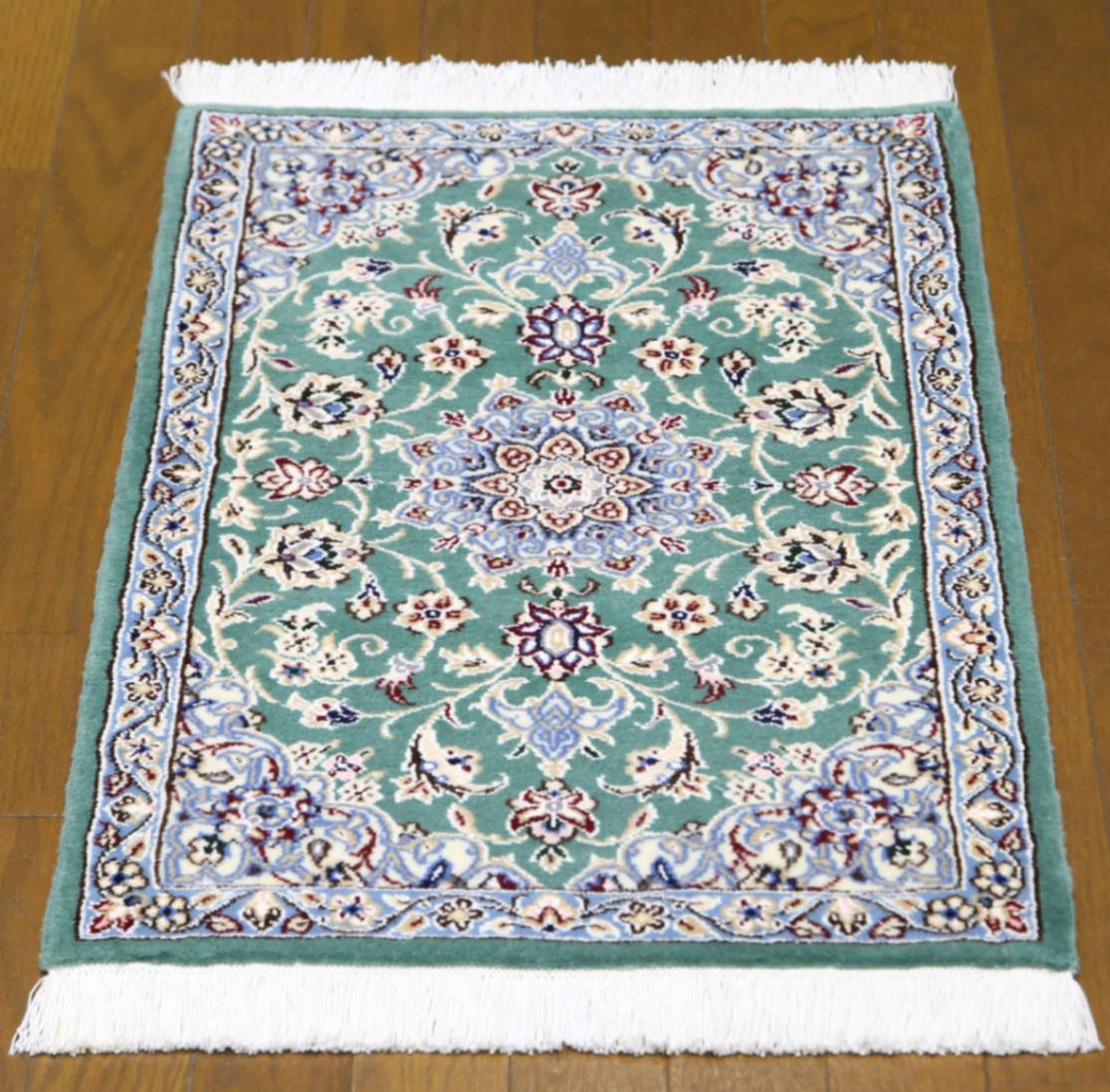 フロアー向きウール絨毯 32539 【原産地】イラン・ナイン