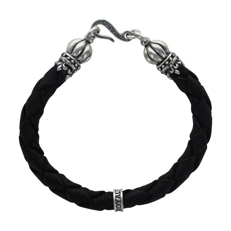 THICK BRAIDED BRACELET WITH CROWN TIPS