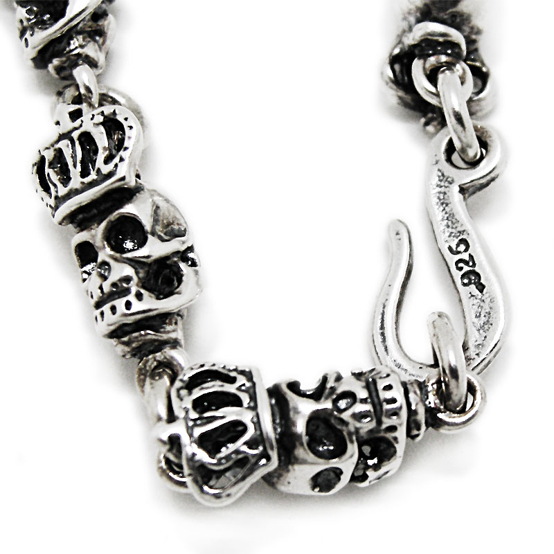 SKULLS WITH CROWN