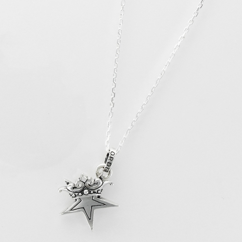SMALL SOLID STAR WITH CROWN