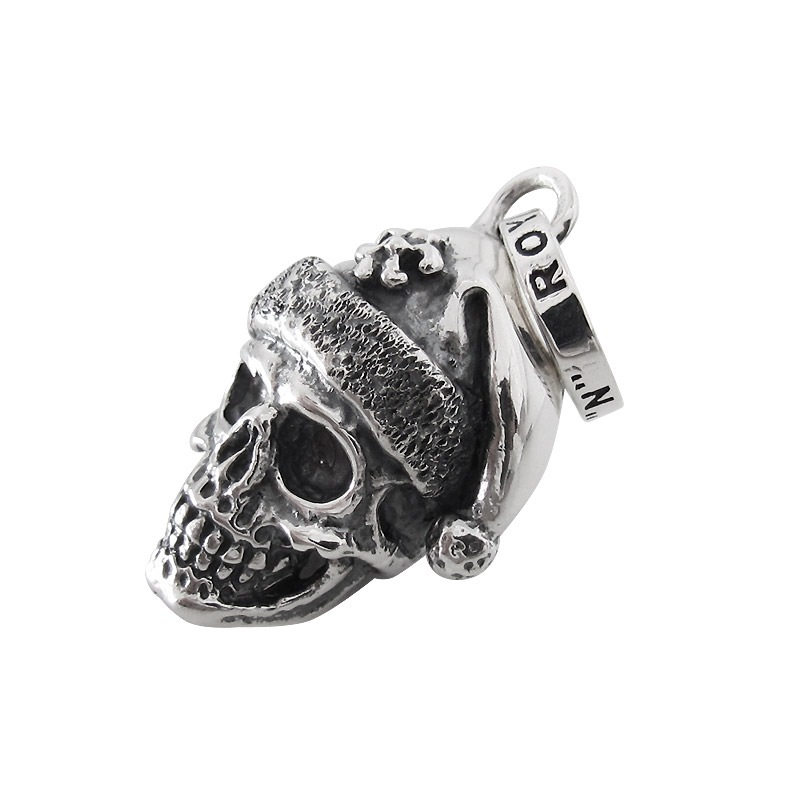 CHRISTMAS SKULL