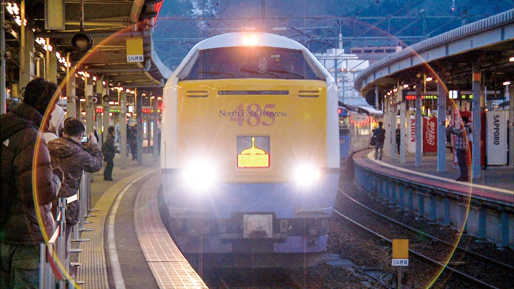 はやぶさは北へ ～北海道新幹線開業と在来線の変化