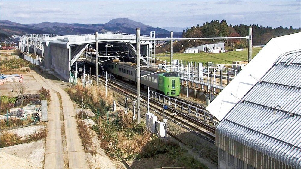 はやぶさは北へ ～北海道新幹線開業と在来線の変化