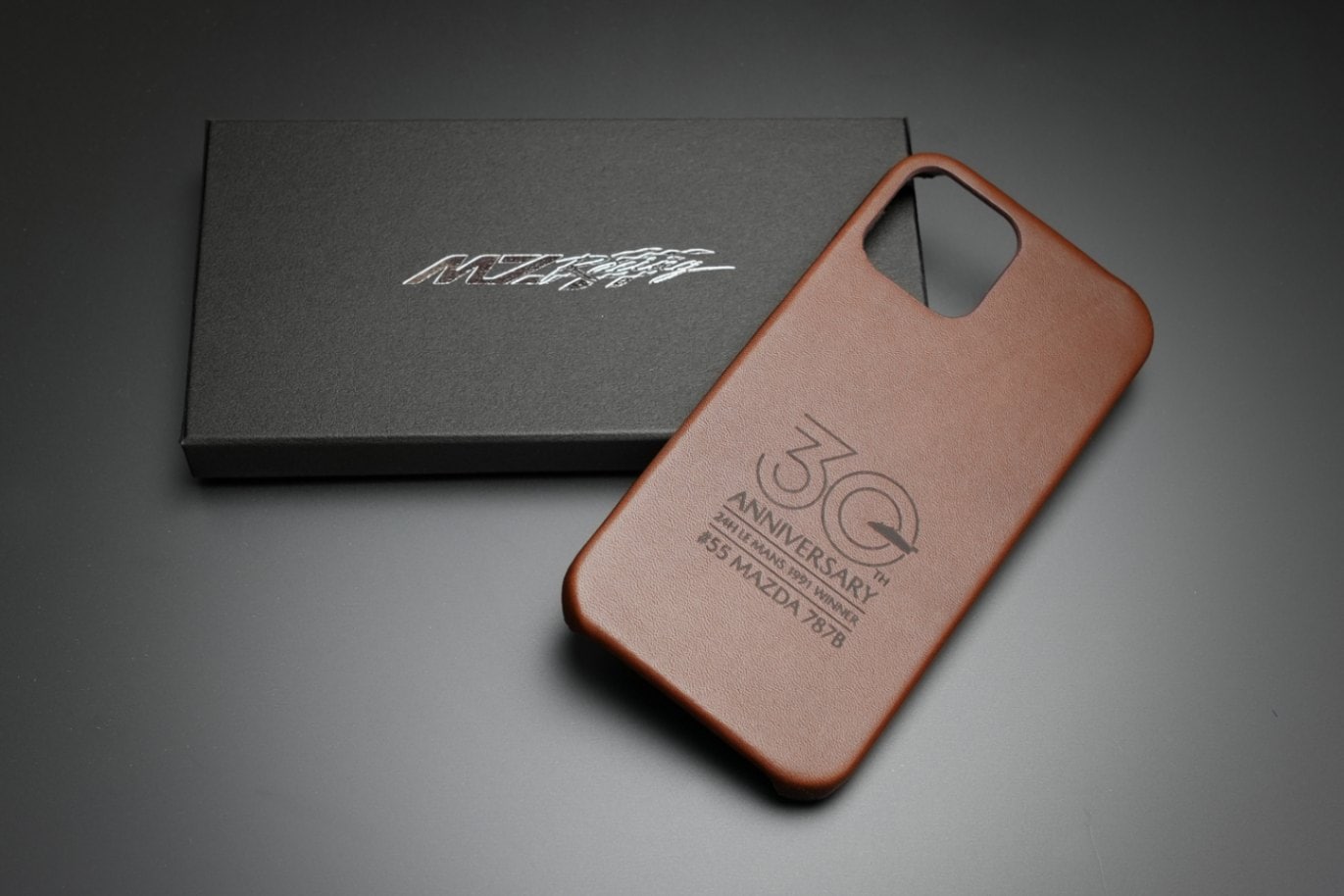 MZRacing Store - ルマン30th Anniv. レザーiPhoneケース