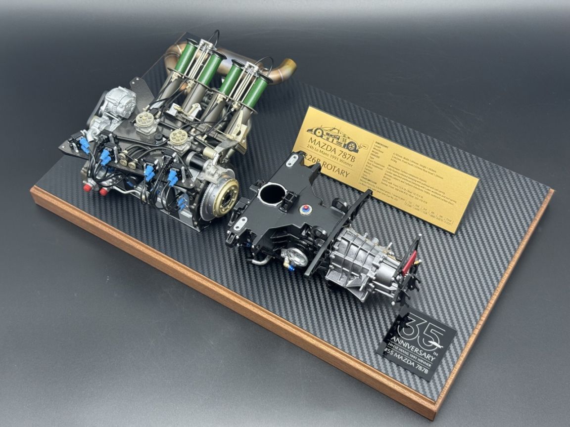 MZRacing Store - R26B 1/6スケールエンジンモデル ルマン優勝35周年