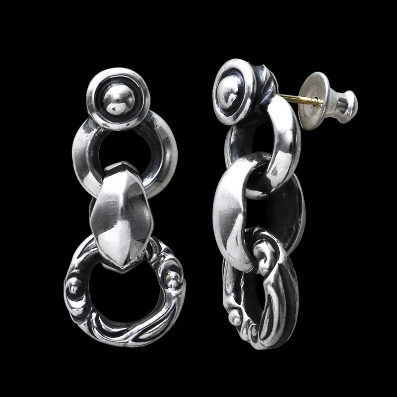 【本国オーダー商品/納期約4～6ヶ月前後】リンクド シグネット イヤリング