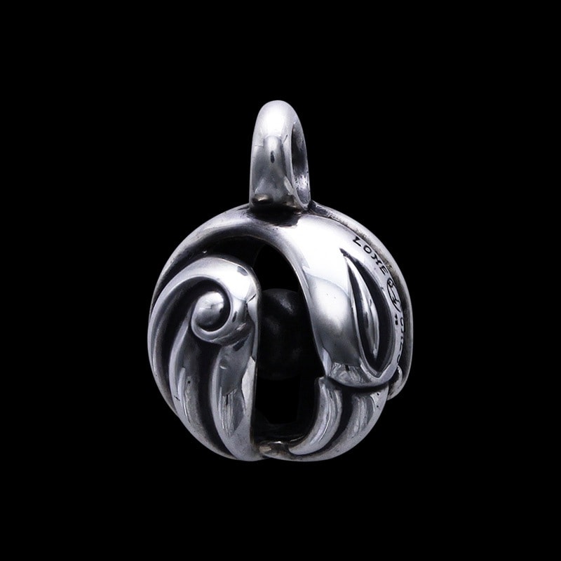 オーラ ポッド ペンダント