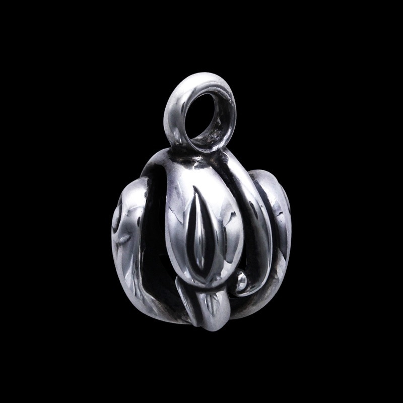 オーラ ポッド ペンダント