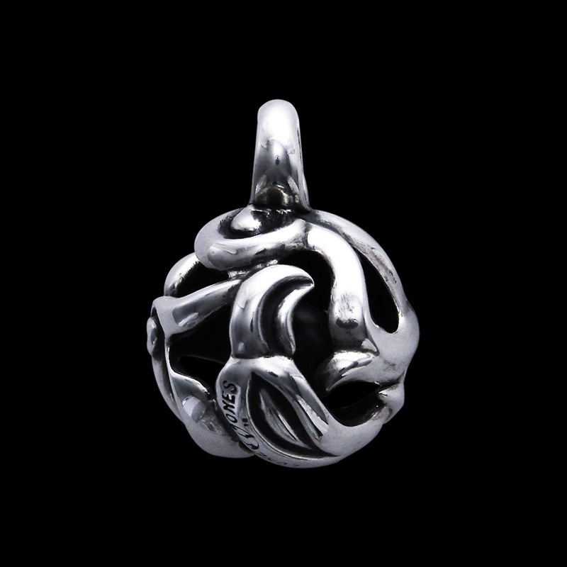 トロワ ポッド ペンダント