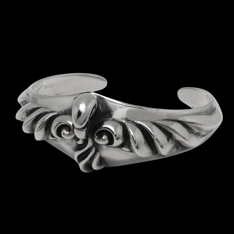 スプレッド イーグル カフ