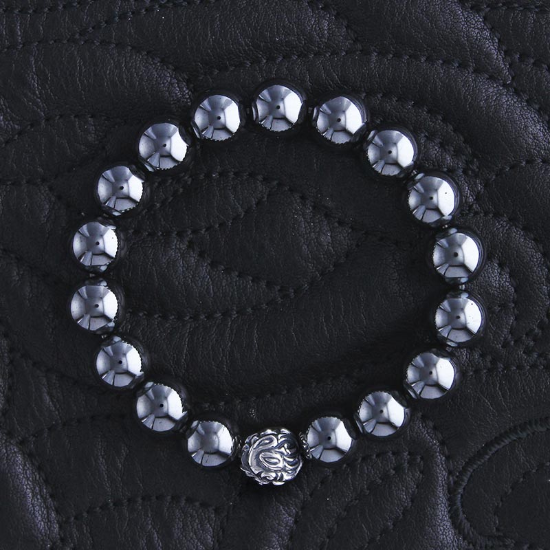エンボスド ネスト ビード ヘマタイト (10mm) ブレスレット