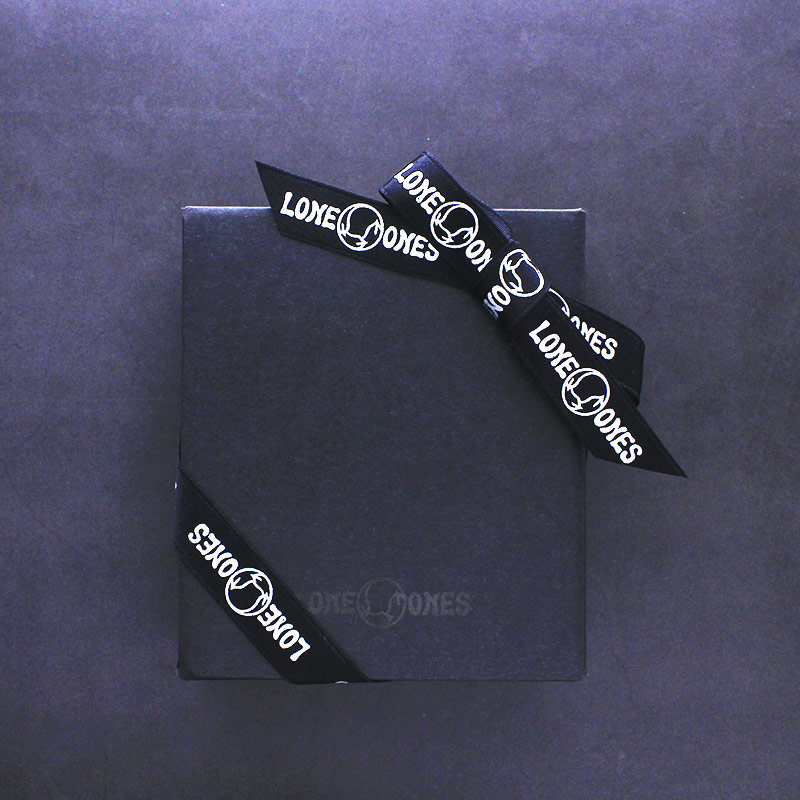 クレーン ベル ペンダント & メイティング フライト レザー