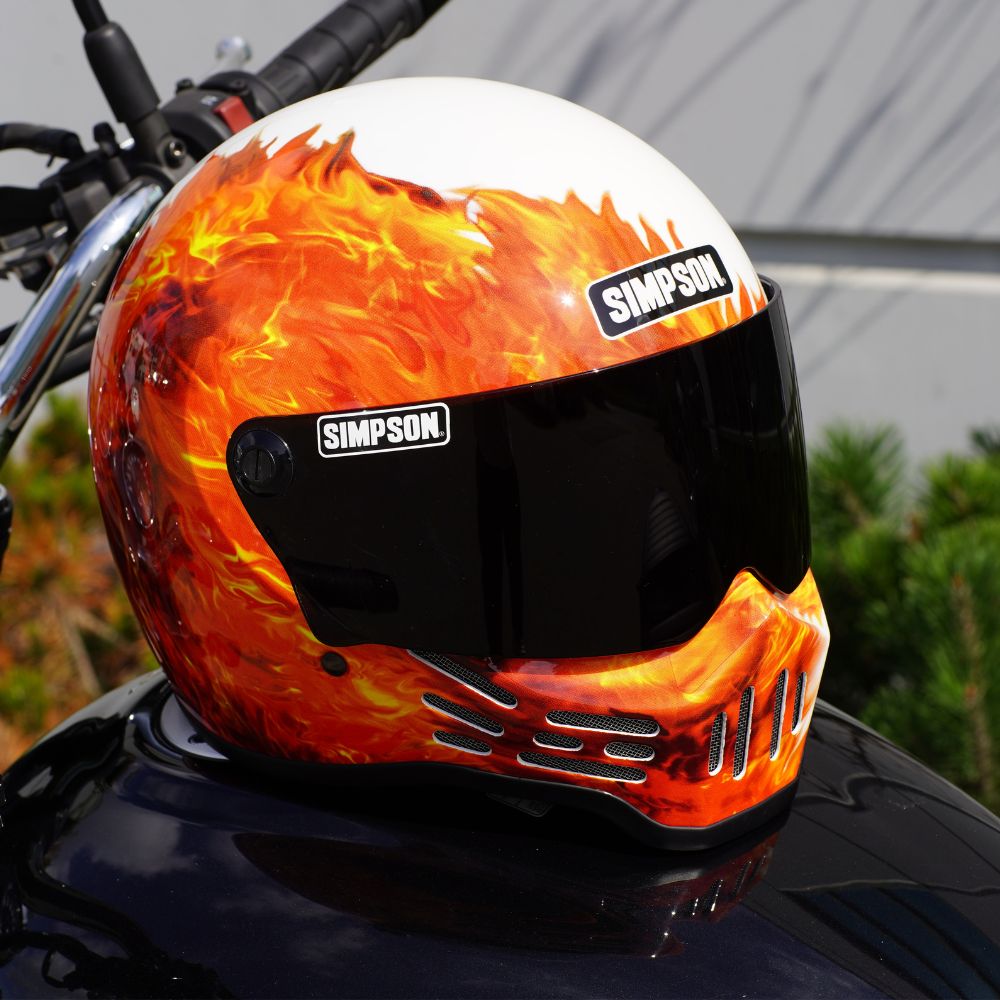 SIMPSON M30 フレアホワイト | SIMPSONヘルメット公認オンラインストア