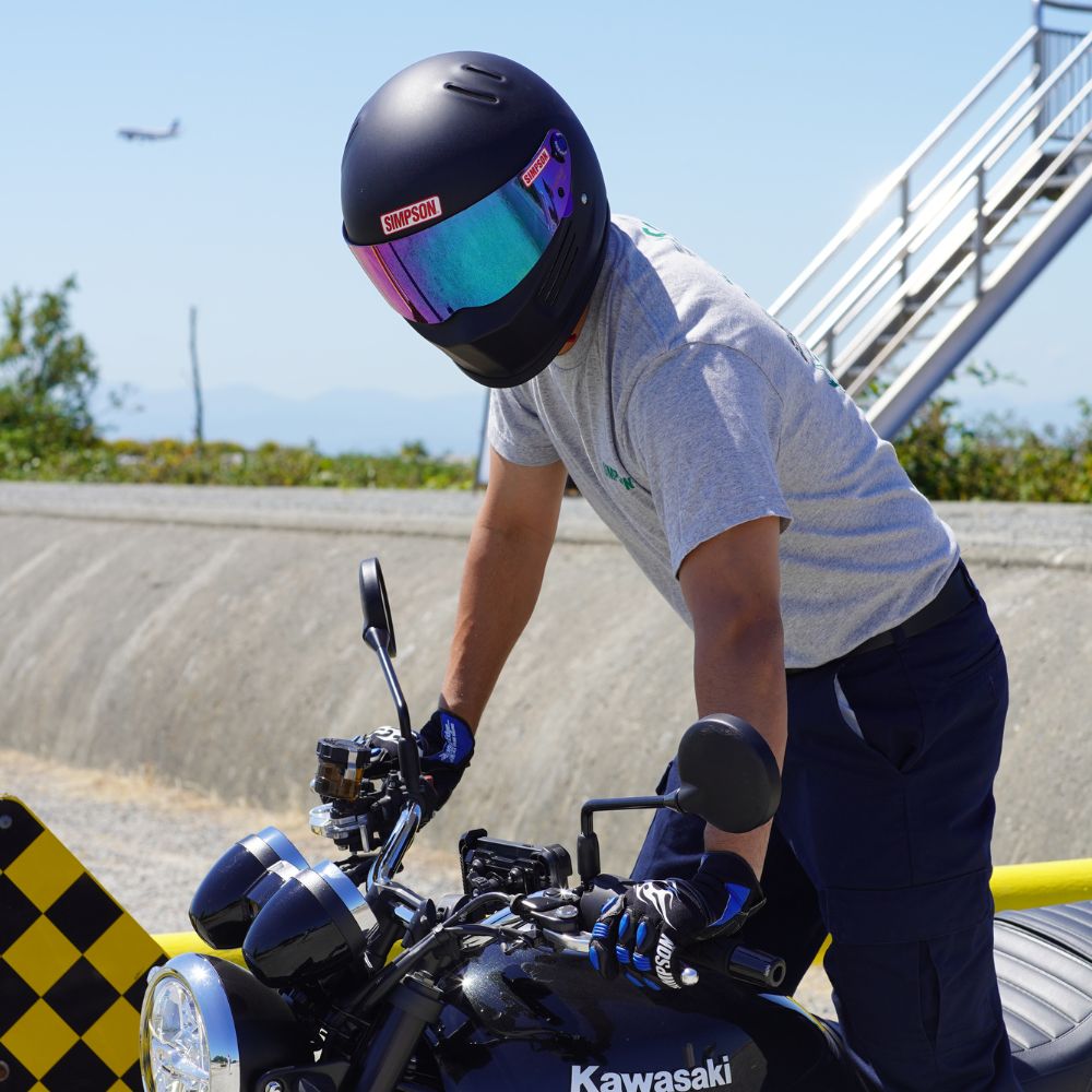 SIMPSON BANDIT Pro ストーンブラック｜SIMPSONヘルメット公認