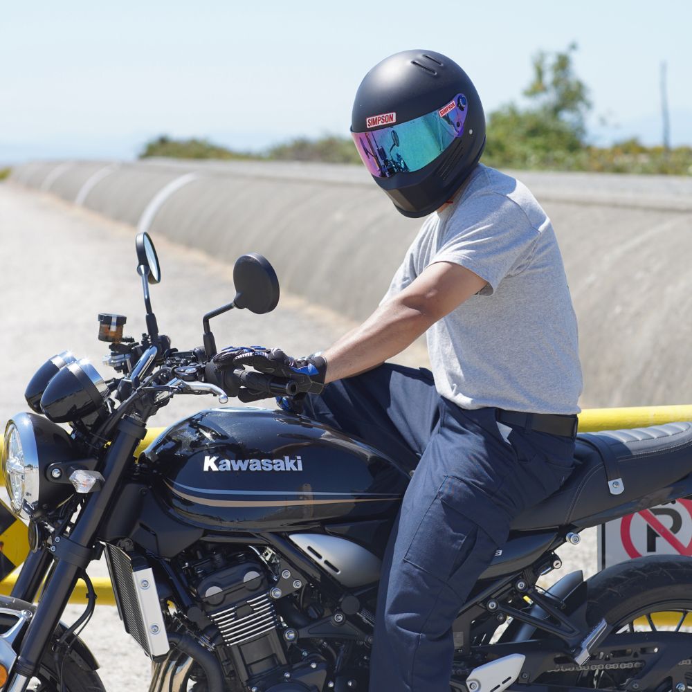 シンプソン　バンディットプロ　ストーンブラック　未使用のクリアシールド付き SIMPSON（バイク） シンプソンヘルメット BANDIT Pro ストーン