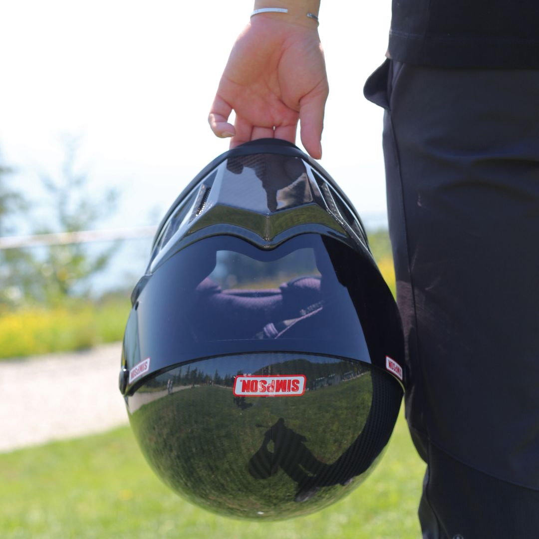 SIMPSON SB15 カーボン