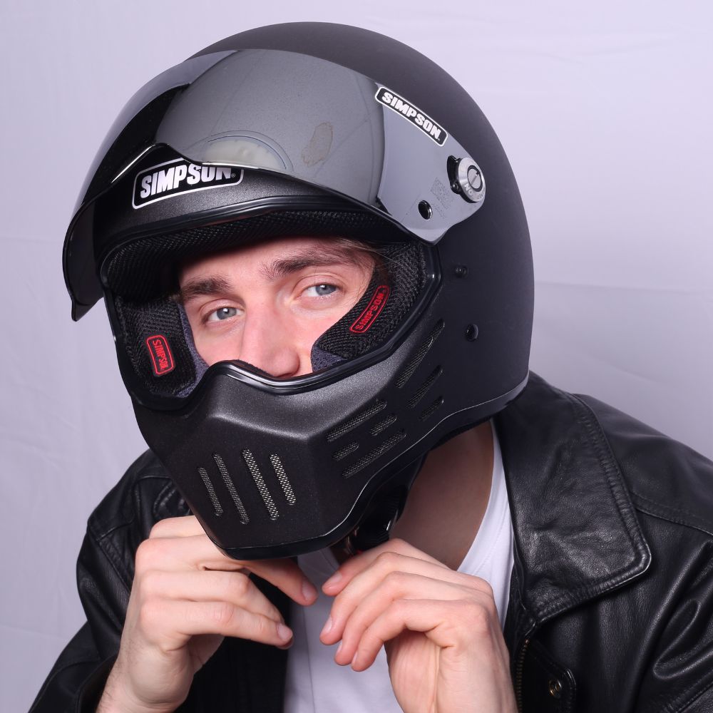 SIMPSON M30 ストーンブラック｜SIMPSONヘルメット公認オンラインストア