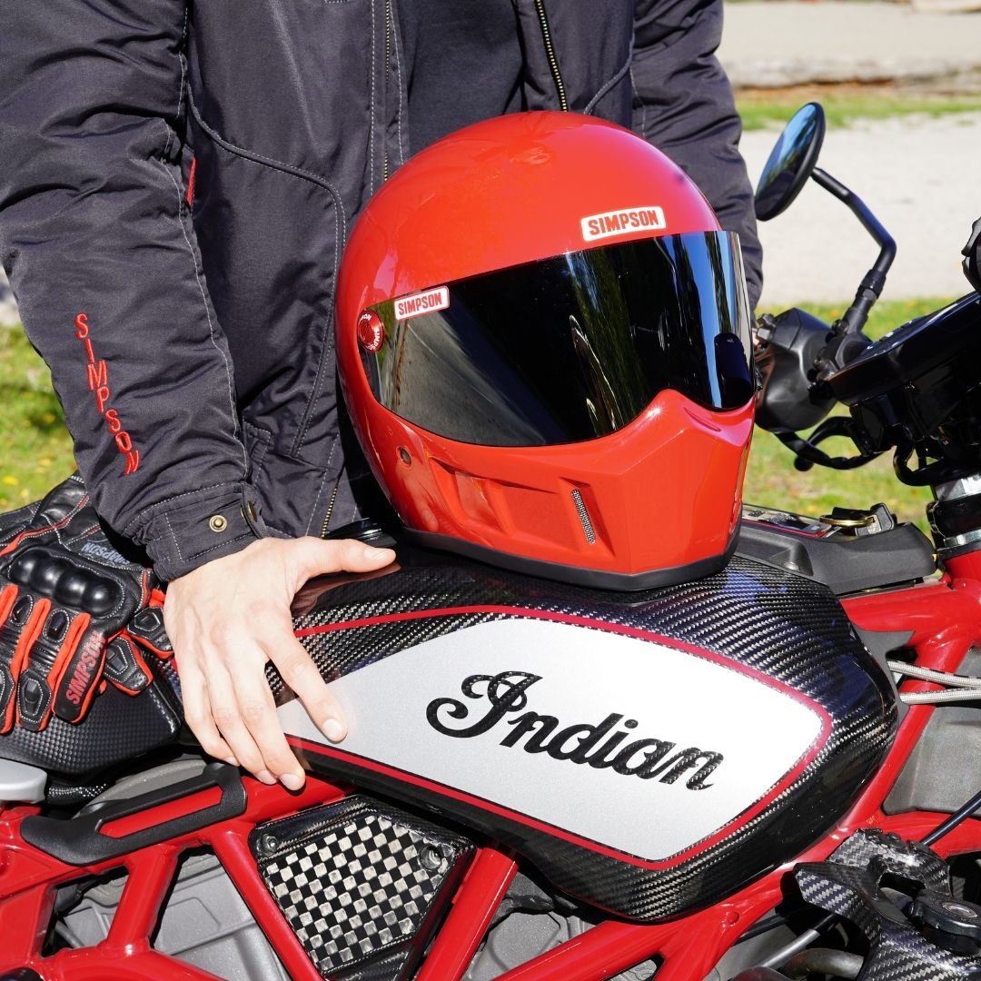 SIMPSON SB15 レッド