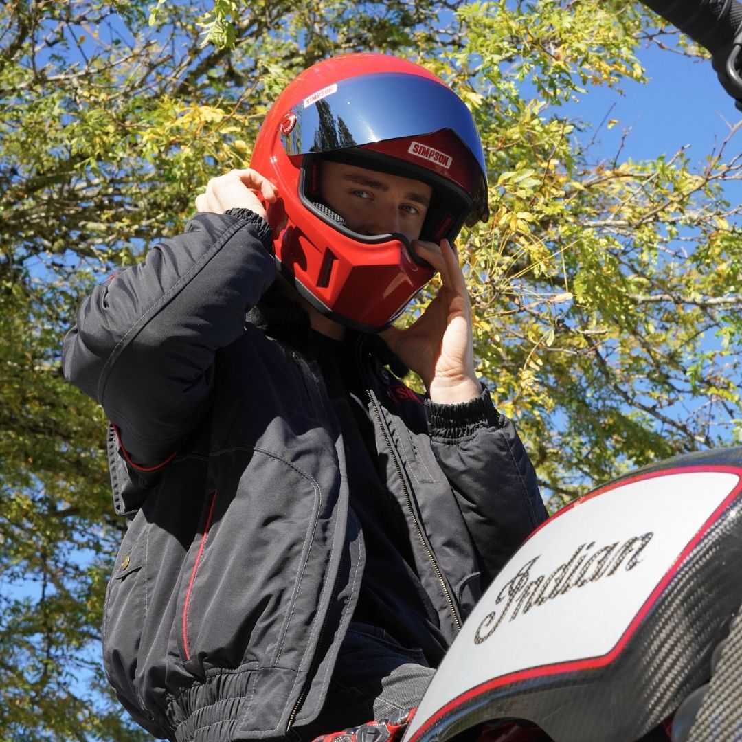 SIMPSON SB15 レッド